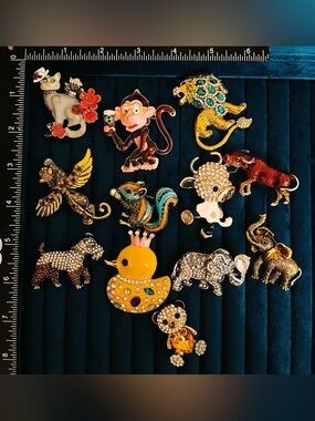 Lot of 12 Animal Brooches Rhinestone Enamel Cat Monkey Elephant Duck Jewelry Mix